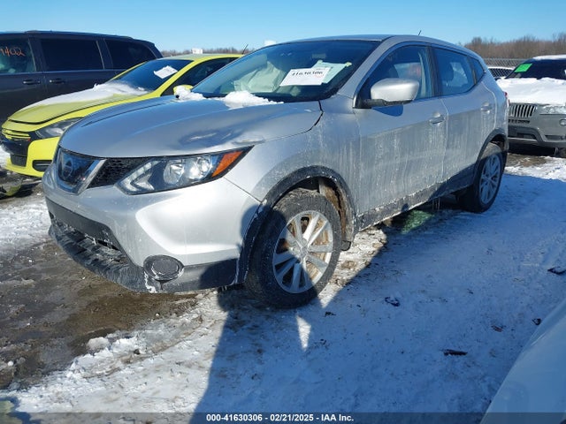 JN1BJ1CRXJW285247 Nissan Rogue Sport S