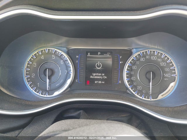 Chrysler 200 Limited 2015 1C3CCCAB4FN660435 Image 7