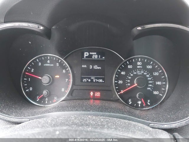 3KPFK4A77JE195241 KIA FORTE LX