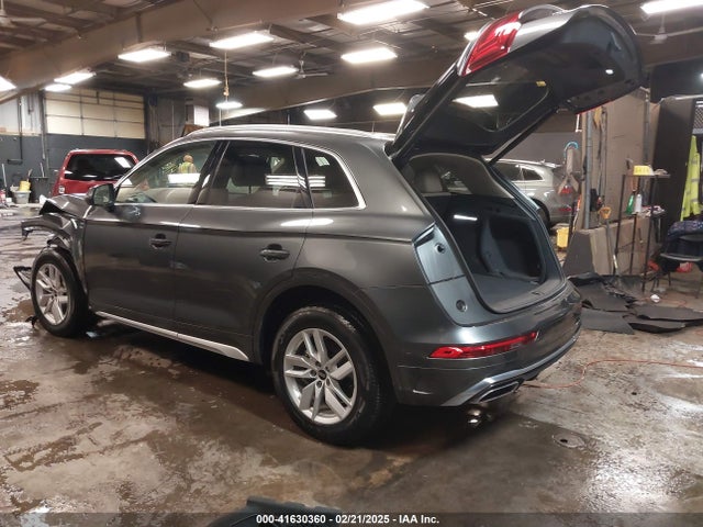 2022 AUDI Q5 WA1GAAFY8N2081365 Photo 2