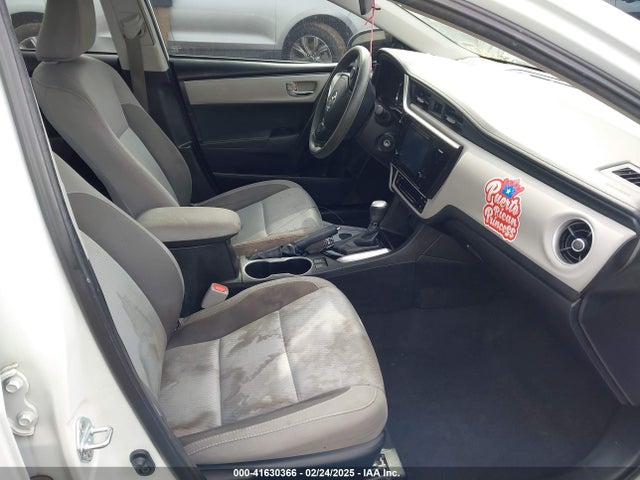 Toyota Corolla Le Eco 2017 5YFBPRHE9HP633199 Image 5