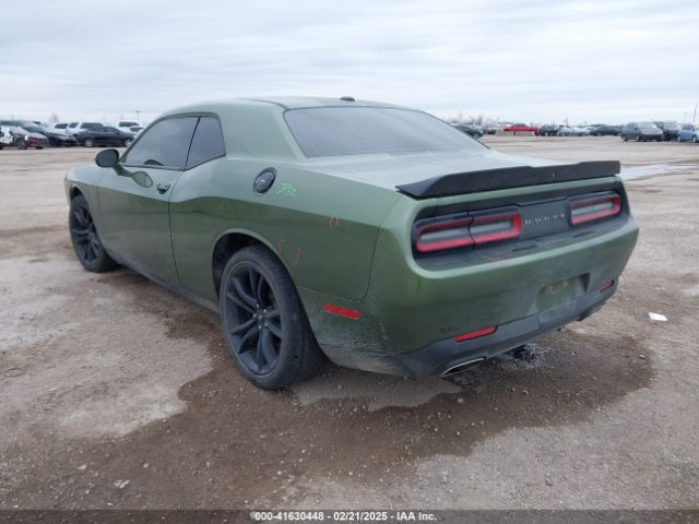 2C3CDZAG0JH286824 Dodge Challenger Sxt
