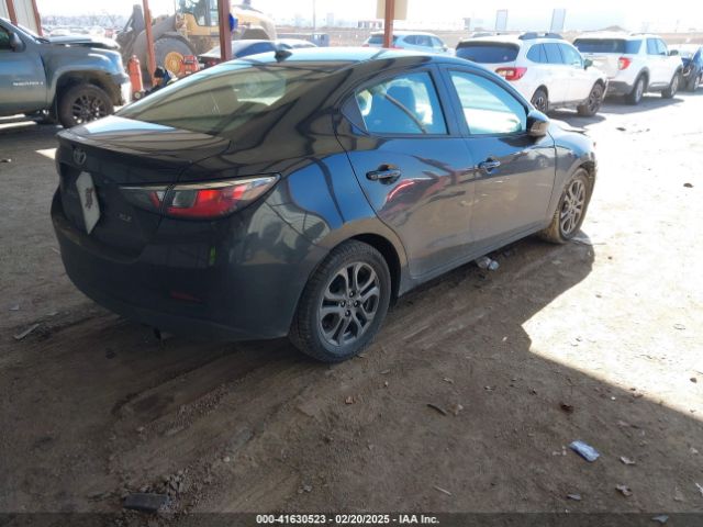 3MYDLBYV4LY716125 Toyota Yaris Xle