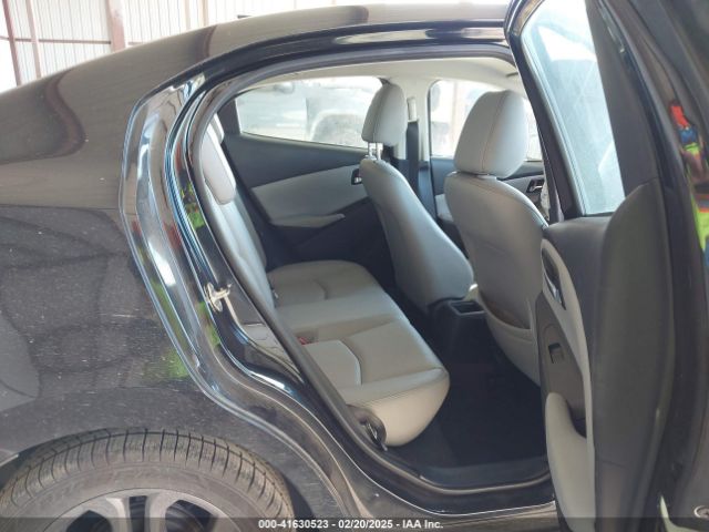 3MYDLBYV4LY716125 Toyota Yaris Xle
