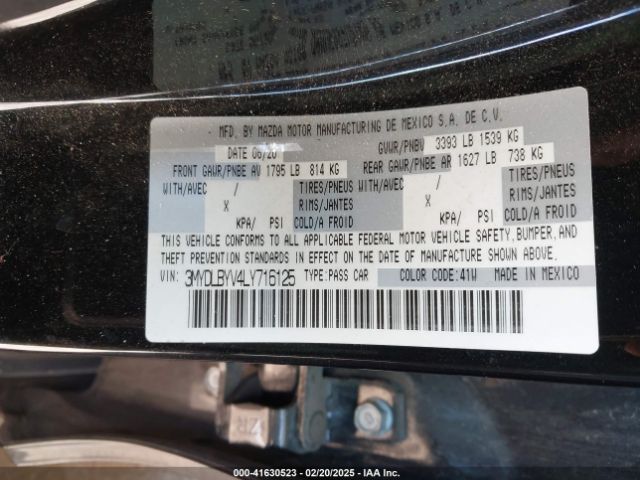 3MYDLBYV4LY716125 Toyota Yaris Xle