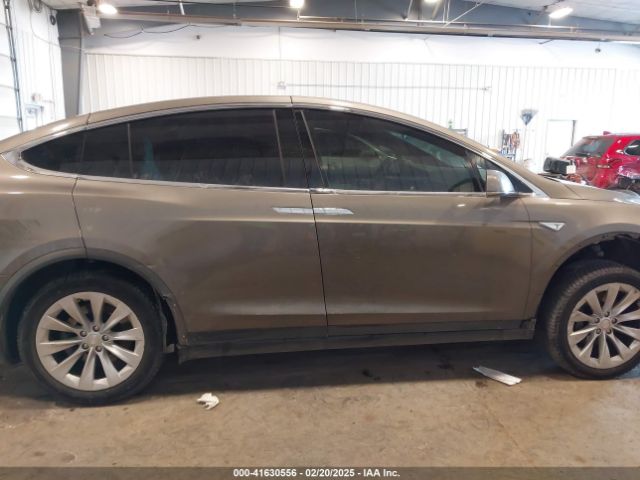 5YJXCBE27GF004974 Tesla Model X 60d/70d/75d/90d/p100d