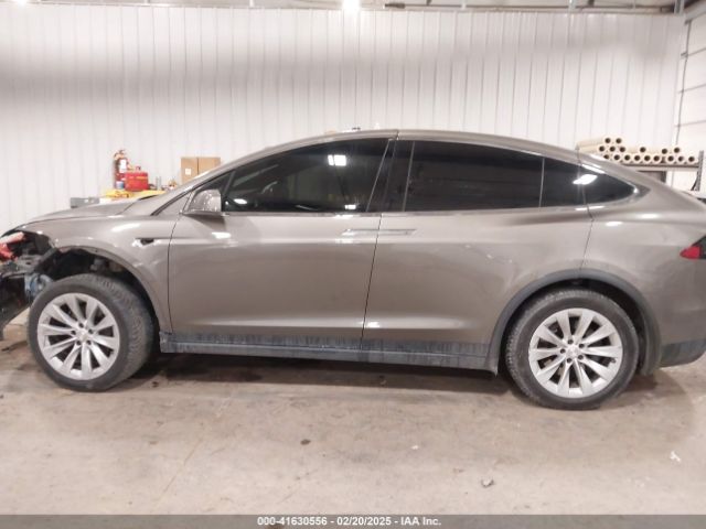 5YJXCBE27GF004974 Tesla Model X 60d/70d/75d/90d/p100d