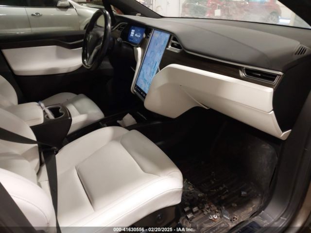 5YJXCBE27GF004974 Tesla Model X 60d/70d/75d/90d/p100d
