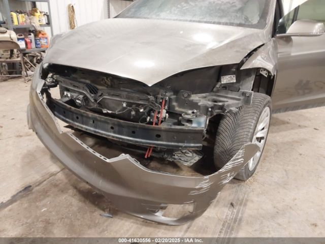 5YJXCBE27GF004974 Tesla Model X 60d/70d/75d/90d/p100d