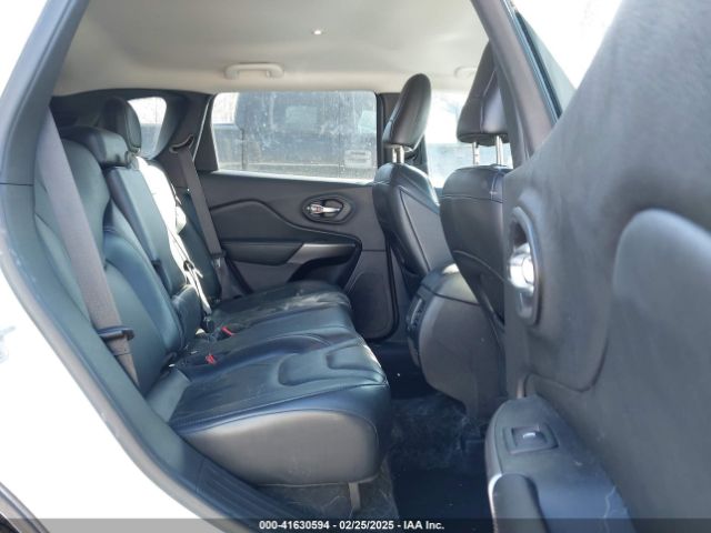 1C4PJMMX5MD104749 Jeep Cherokee Latitude Lux 4x4