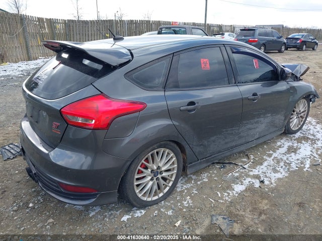 Ford Focus 2017 1FADP3L91HL259914 Image 4