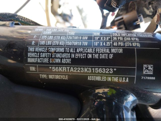 2019 INDIAN MOTORCYCLE CO. FTR 56KRTA223K3156323 Photo 9