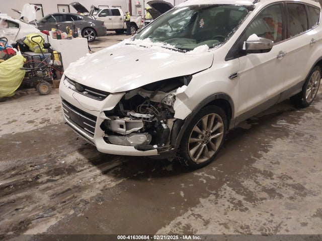 1FMCU9GX5GUA55969 Ford ESCAPE SE