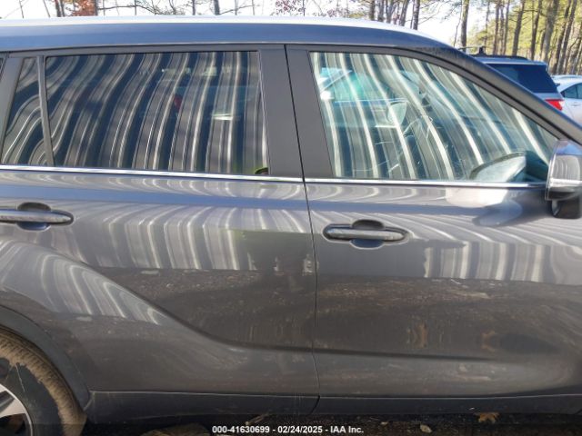 5TDKDRBH6PS036111 Toyota Highlander Xle