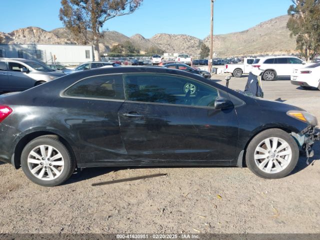 KNAFX6A80G5597822 KIA Forte Koup Ex