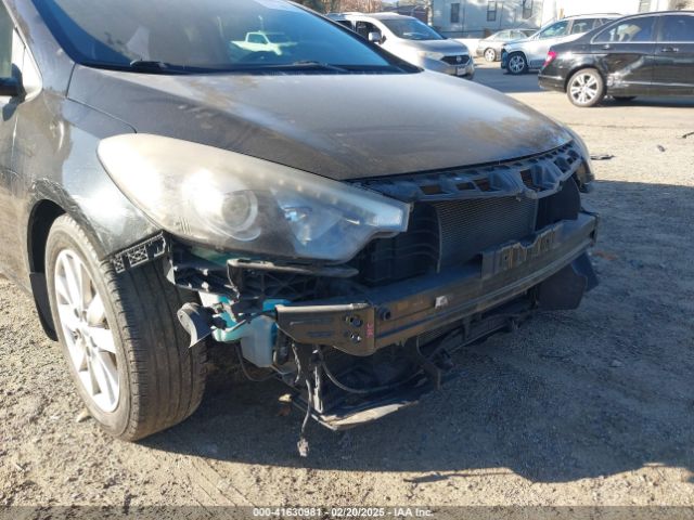KNAFX6A80G5597822 KIA Forte Koup Ex
