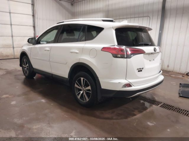 JTMRFREVXGJ099560 Toyota Rav4 Xle