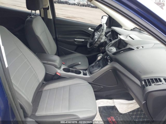 1FMCU9GX1GUA88757 Ford ESCAPE SE