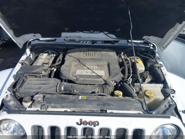 1C4BJWEG2HL552382 Jeep Wrangler Unlimited Sahara 4x4