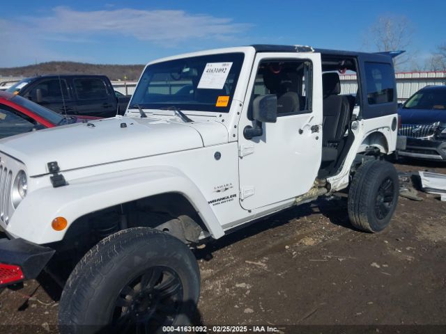 1C4BJWEG2HL552382 Jeep Wrangler Unlimited Sahara 4x4