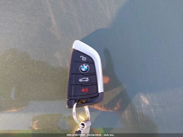 3MW5R1J04M8B97067 BMW 330I