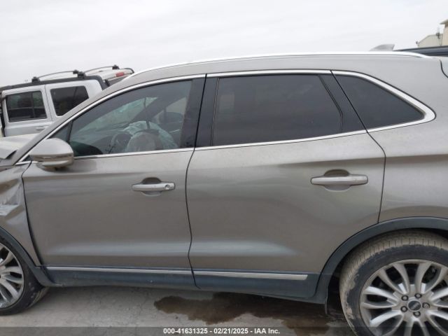 5LMCJ3C92GUJ20321 Lincoln Mkc Reserve