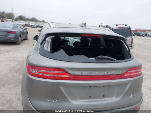 5LMCJ3C92GUJ20321 Lincoln Mkc Reserve
