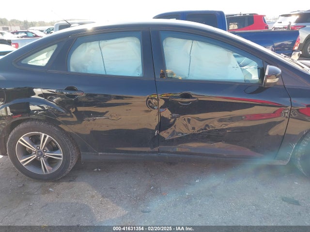 Ford FOCUS SE 2017 1FADP3FEXHL285100 Image 13