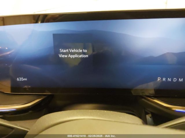 LRBFZSE42RD072328 Buick Envision Avenir Awd