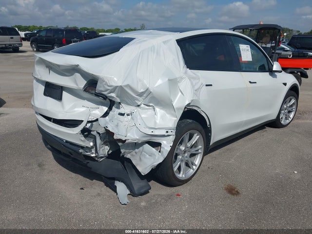 Продажа на аукционе авто 2023 Tesla Model Y, vin: 7SAYGDEE3PA123054, номер лота: 41631602