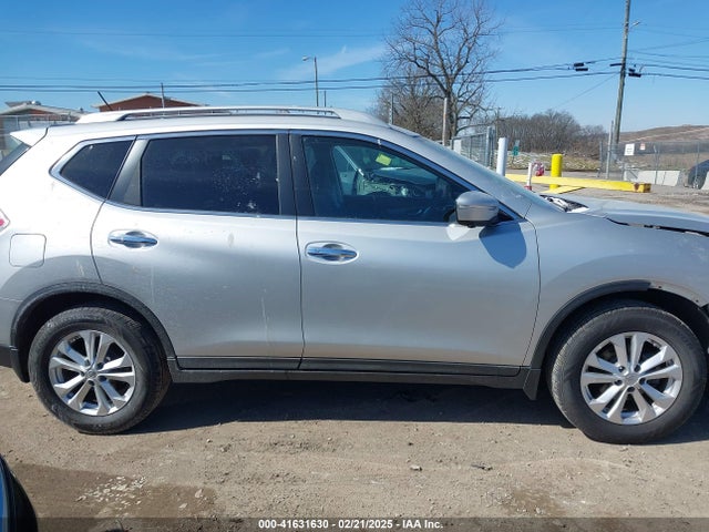 Nissan ROGUE SV 2015 5N1AT2MT2FC752555 Image 13