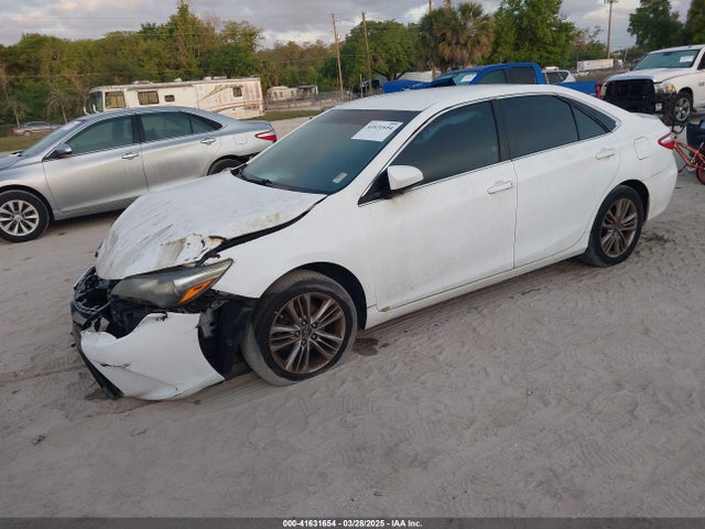 4T1BF1FK4HU742889 Toyota CAMRY SE