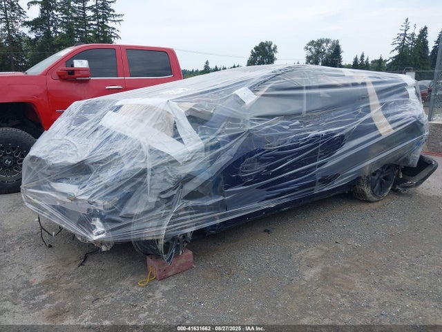 2024 TESLA MODEL Y 7SAYGDEE5RF163688 Photo 1