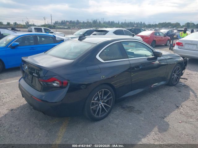 2022 BMW 230 3MW23CM08N8C50589 Photo 3
