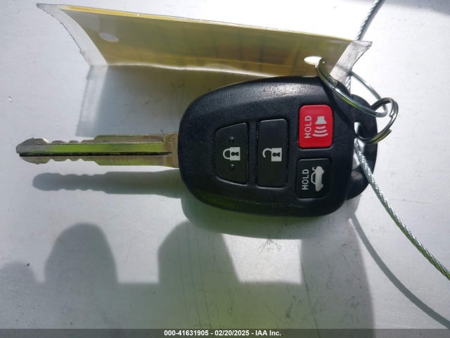 Toyota COROLLA LE 2016 5YFBURHE6GP568979 Image 11