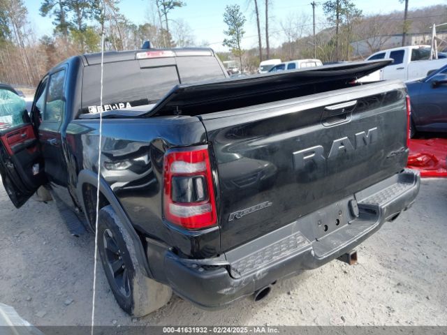 2019 RAM 1500 1C6SRFLT6KN600686 Photo 2