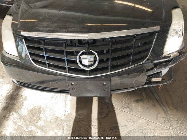 2008 CADILLAC DTS 1G6KD57958U127610 Photo 5