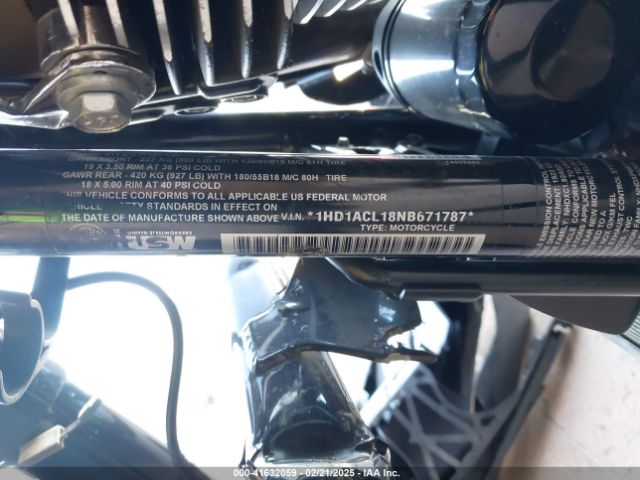 2022 HARLEY-DAVIDSON FLTRXST 1HD1ACL18NB671787 Photo 9