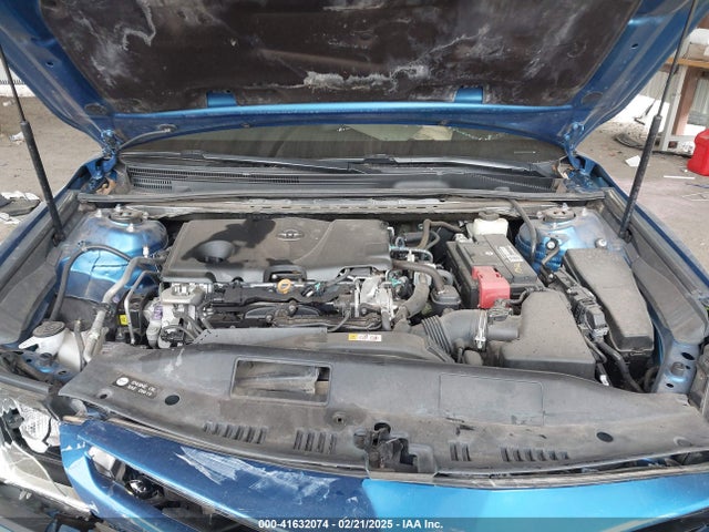 4T1B11HK5JU104037 Toyota CAMRY SE
