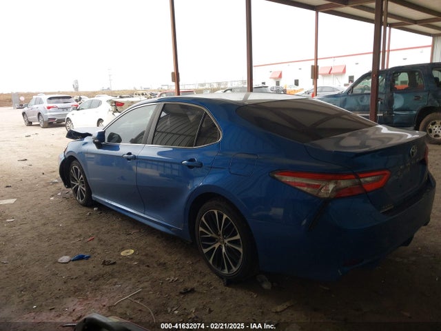 4T1B11HK5JU104037 Toyota CAMRY SE