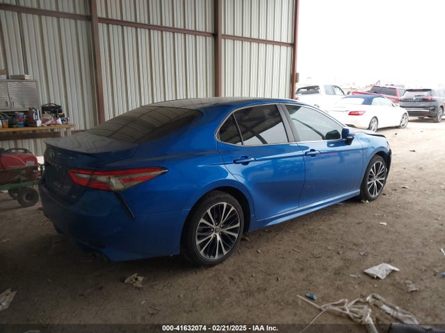 4T1B11HK5JU104037 Toyota CAMRY SE