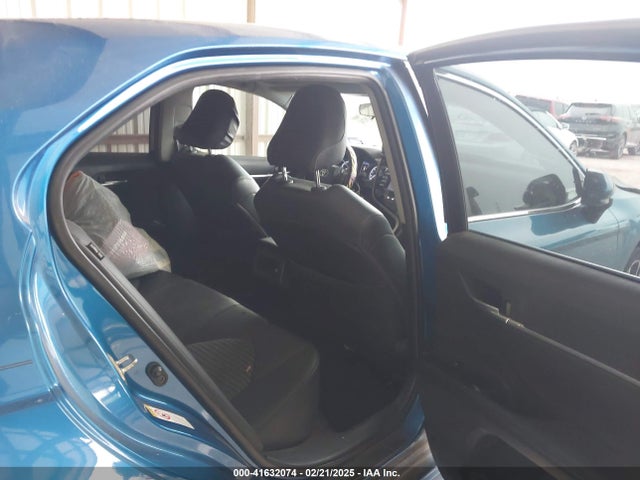 4T1B11HK5JU104037 Toyota CAMRY SE