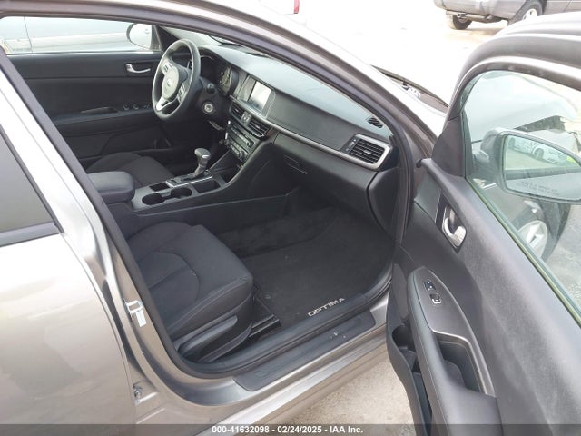 5XXGT4L36JG182175 KIA Optima Lx