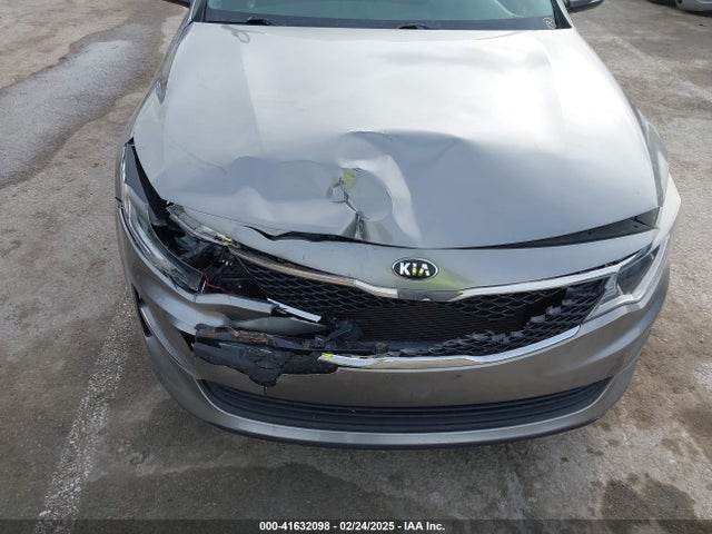 5XXGT4L36JG182175 KIA Optima Lx