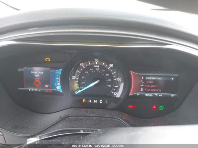 3FA6P0LU2KR261823 Ford Fusion Hybrid Se