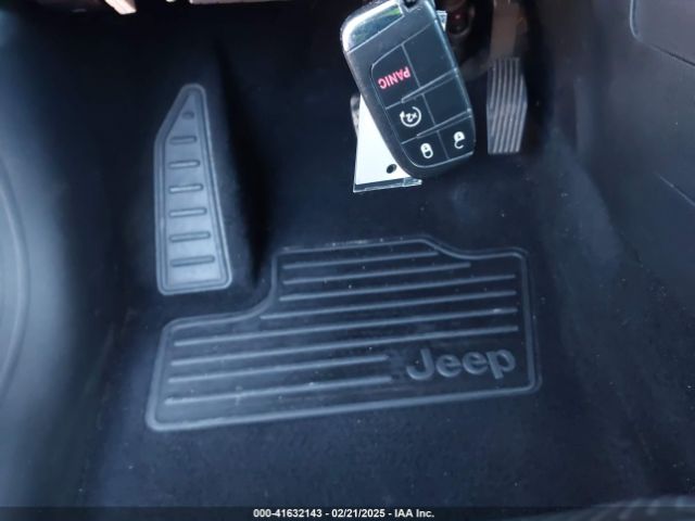 ZACCJADT8FPC06268 Jeep Renegade Limited