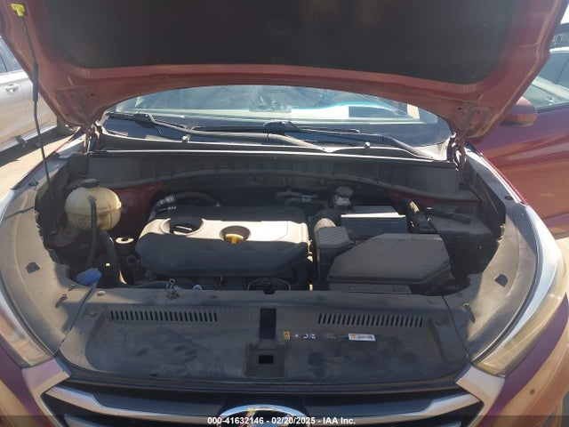 KM8J33A44JU653810 Hyundai TUCSON SEL
