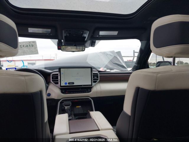 5TFVC5DB7NX008200 Toyota Tundra Hybrid Capstone