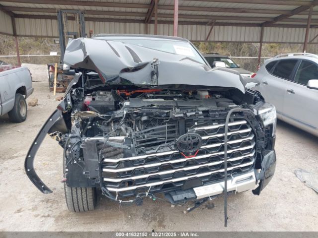 5TFVC5DB7NX008200 Toyota Tundra Hybrid Capstone