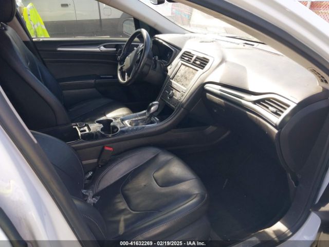 3FA6P0SU3GR241668 Ford Fusion Energi Titanium